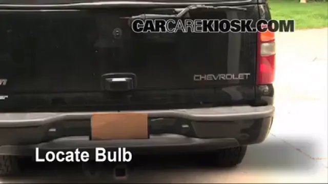 2003 Chevrolet Suburban 1500 LT 5.3L V8 Luces Luz de reversa (reemplazar foco)